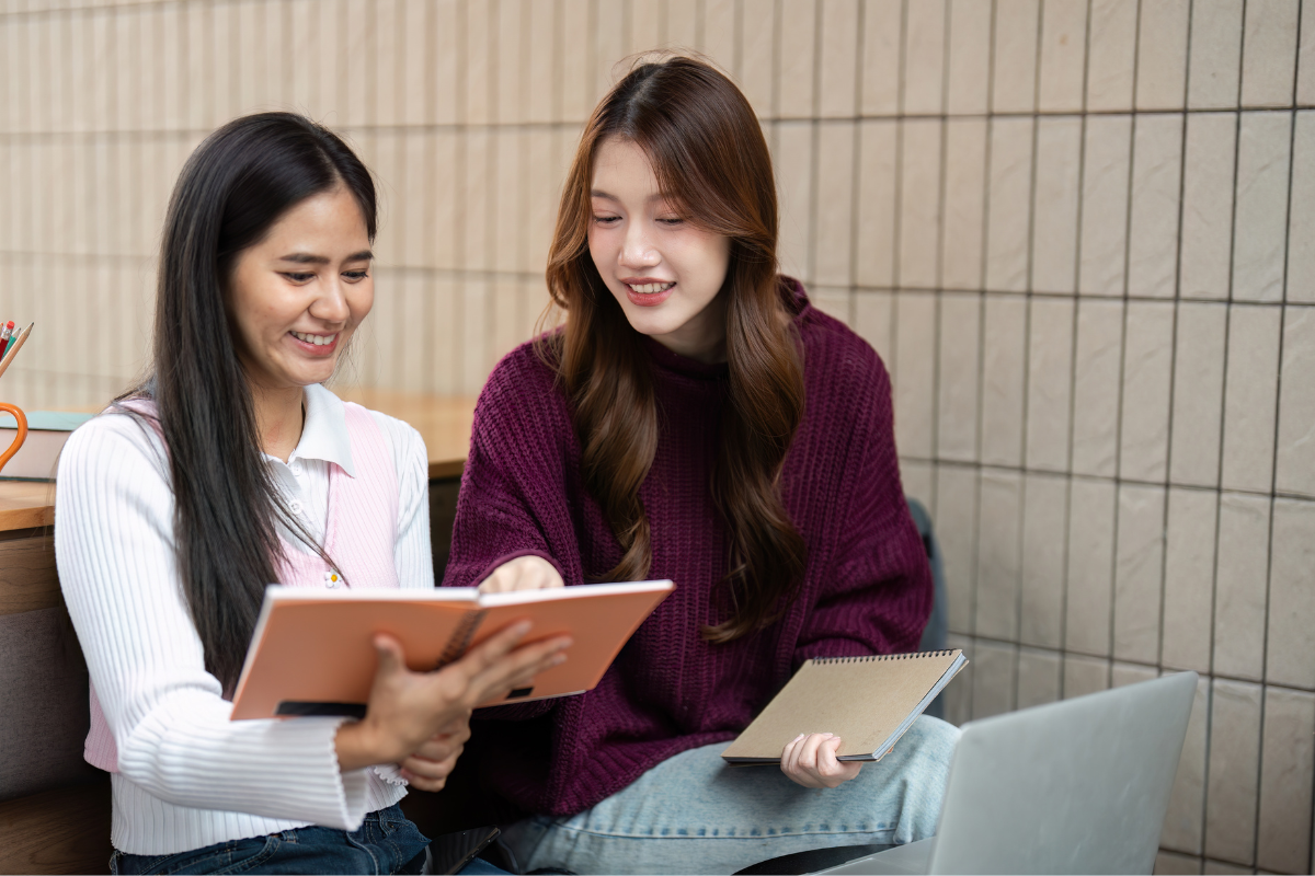 Author and ghostwriter discussing a book outline
